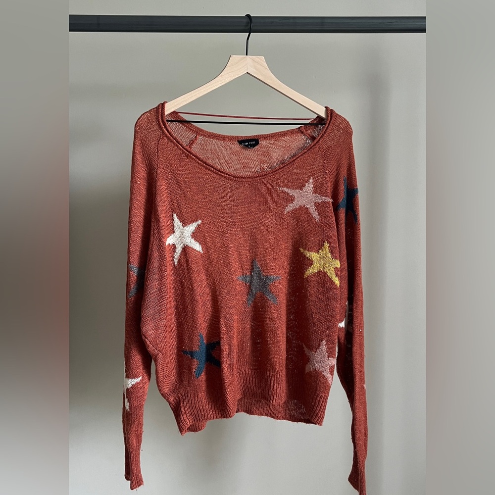 Rust star printed sweater